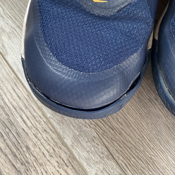 Boys Nike Team Hustle Navy & Red - Picture 5 of 10